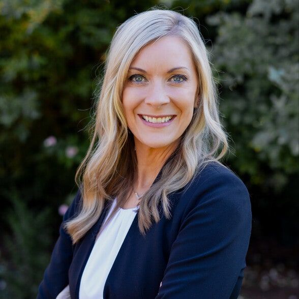 Land Listing Agent Photo