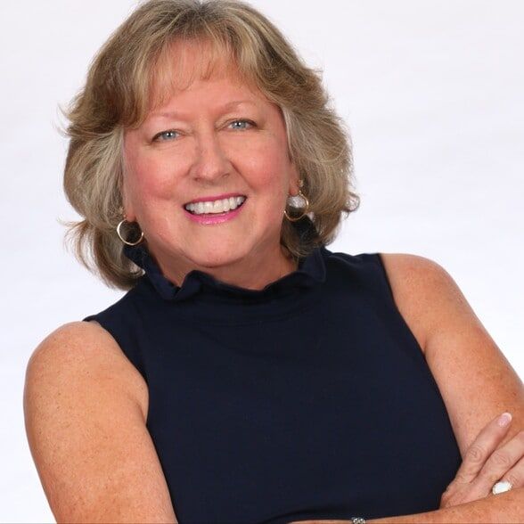 Land Listing Agent Photo