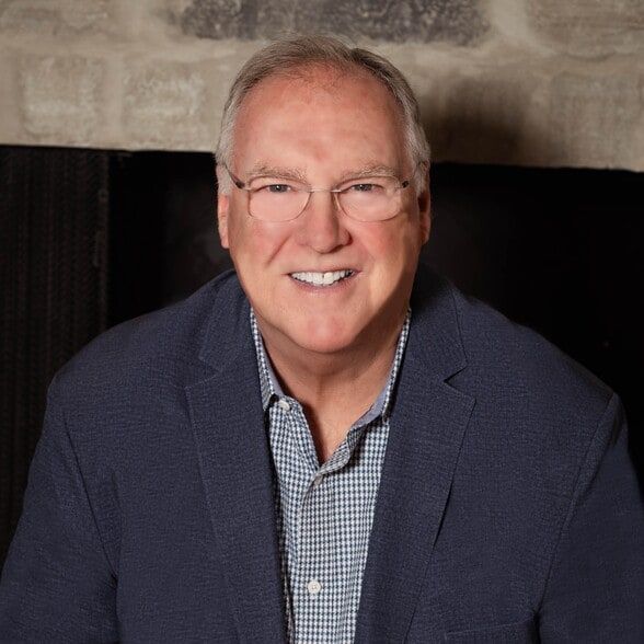 Land Listing Agent Photo