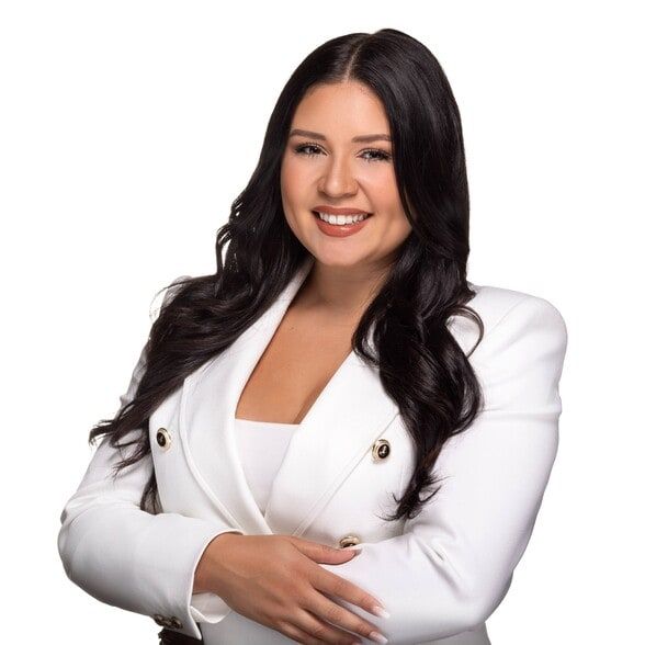 Land Listing Agent Photo