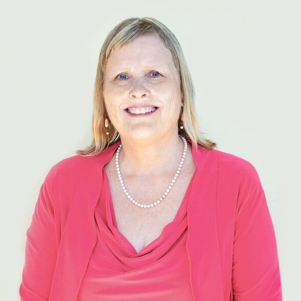 Land Listing Agent Photo