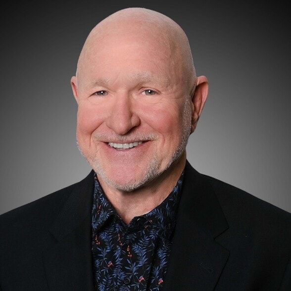 Land Listing Agent Photo