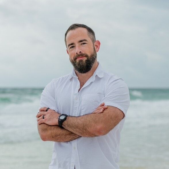 Land Listing Agent Photo