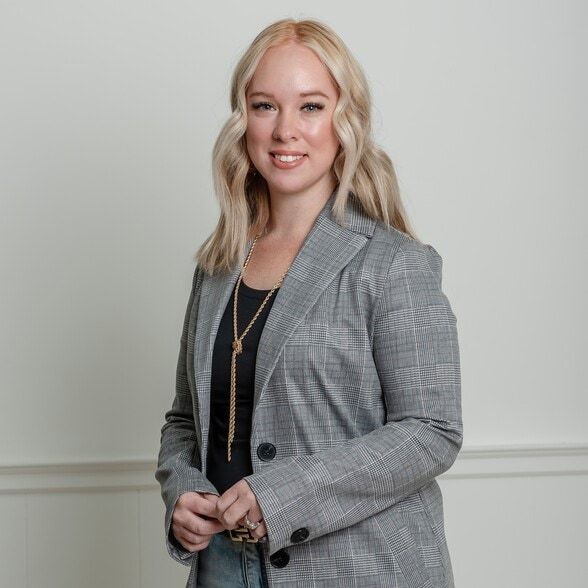 Land Listing Agent Photo