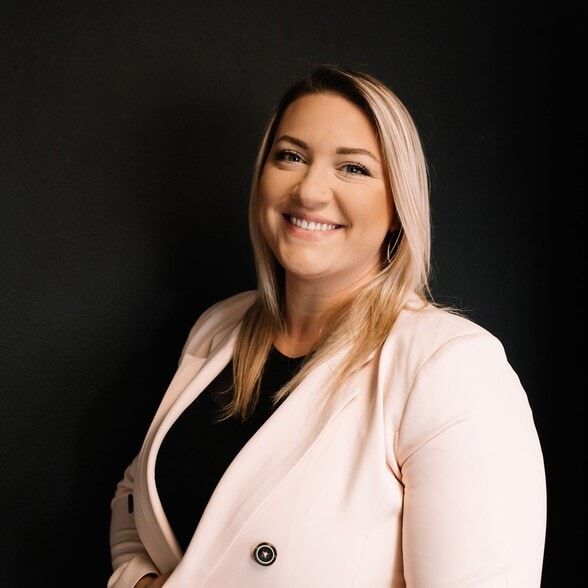 Land Listing Agent Photo