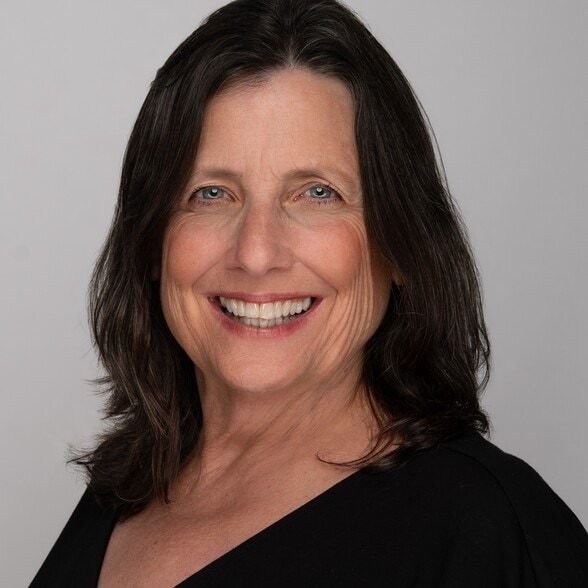 Land Listing Agent Photo