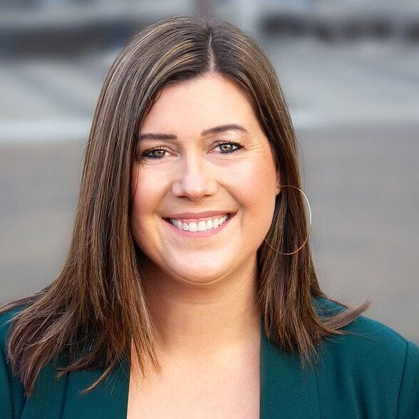 Land Listing Agent Photo