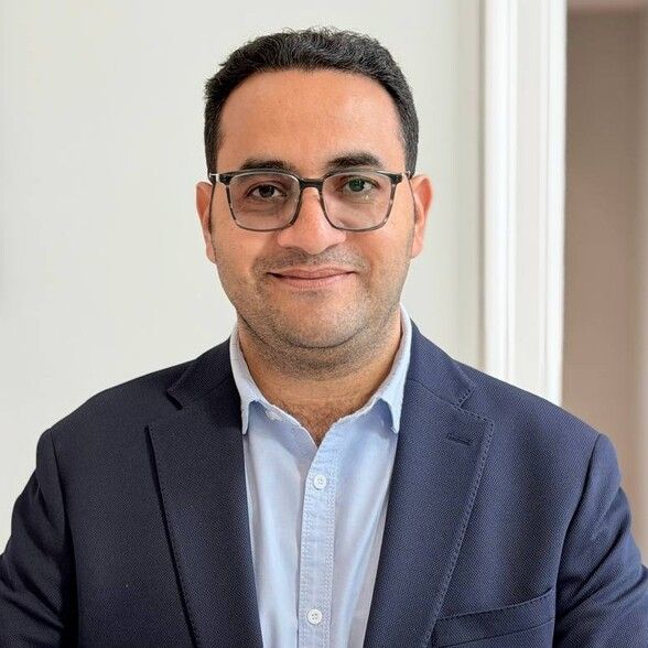 Land Listing Agent Photo