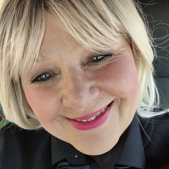 Land Listing Agent Photo