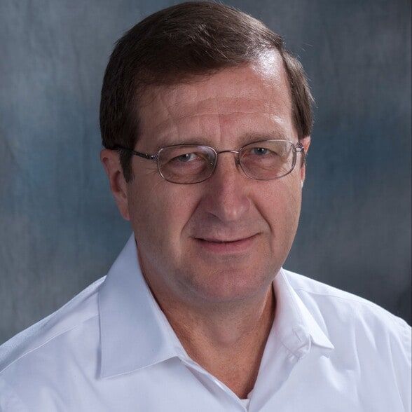 Land Listing Agent Photo