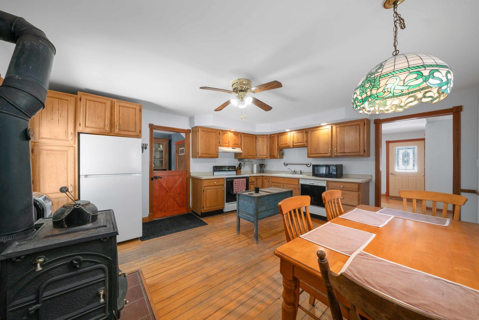 Land Listing Agent Photo