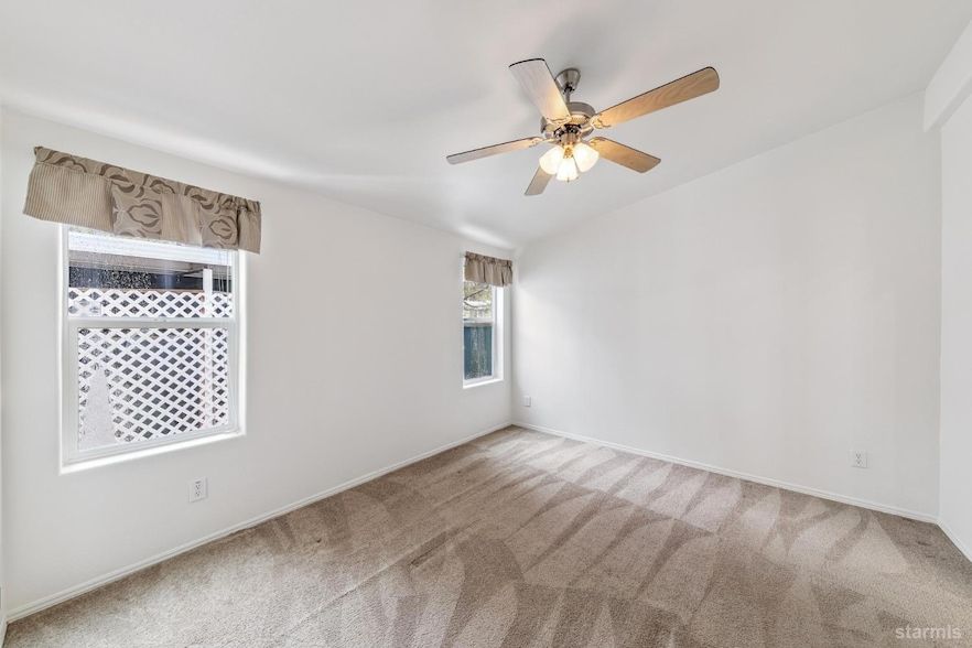 Land Listing Agent Photo