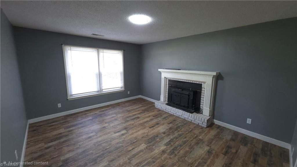 Land Listing Agent Photo