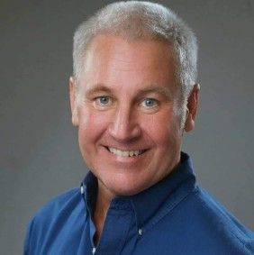 Land Listing Agent Photo
