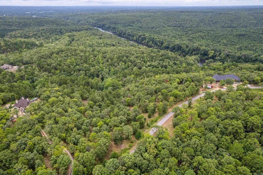 Land Listing Agent Photo