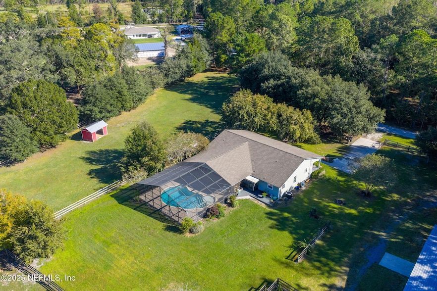 Land Listing Agent Photo