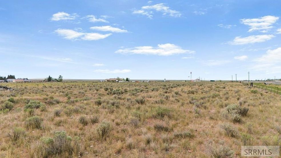 Land Listing Agent Photo