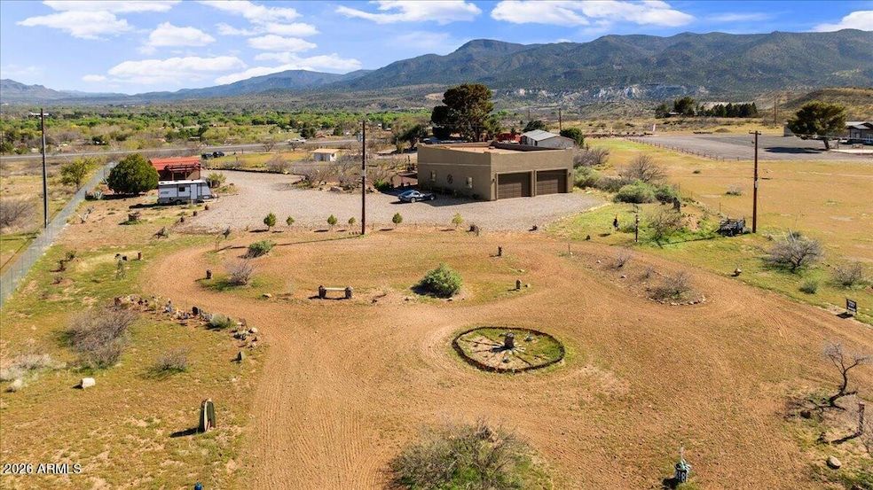 Land Listing Agent Photo