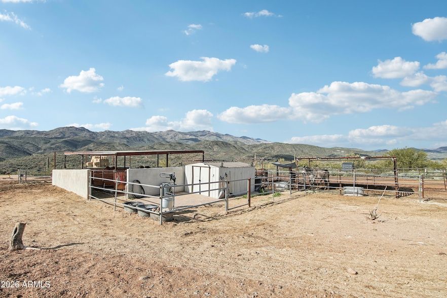 Land Listing Agent Photo