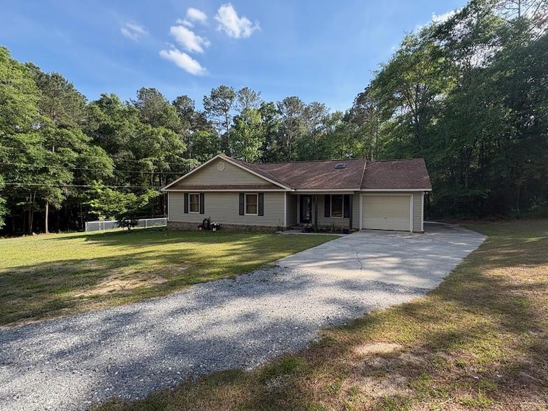 Land Listing Agent Photo