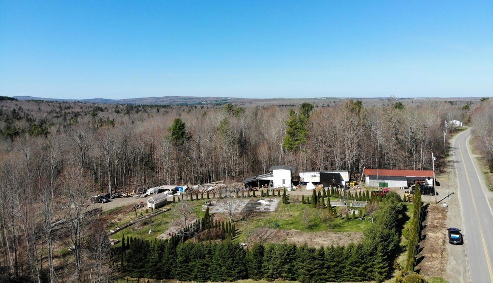 Land Listing Agent Photo