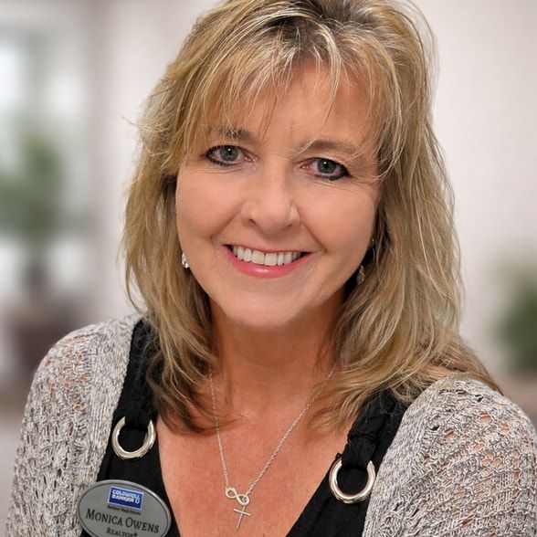 Land Listing Agent Photo