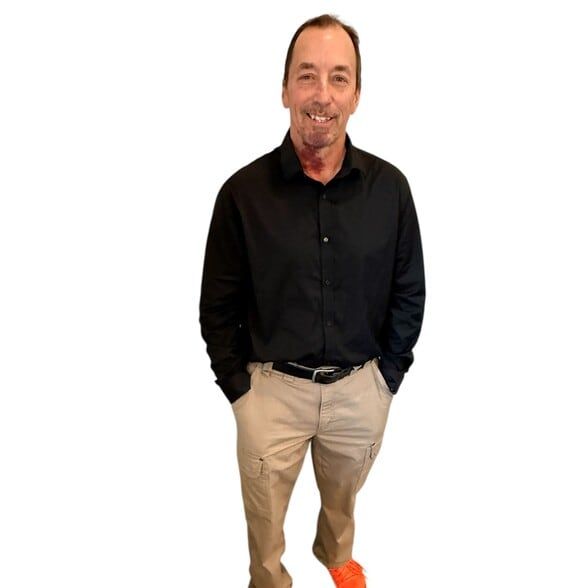 Land Listing Agent Photo