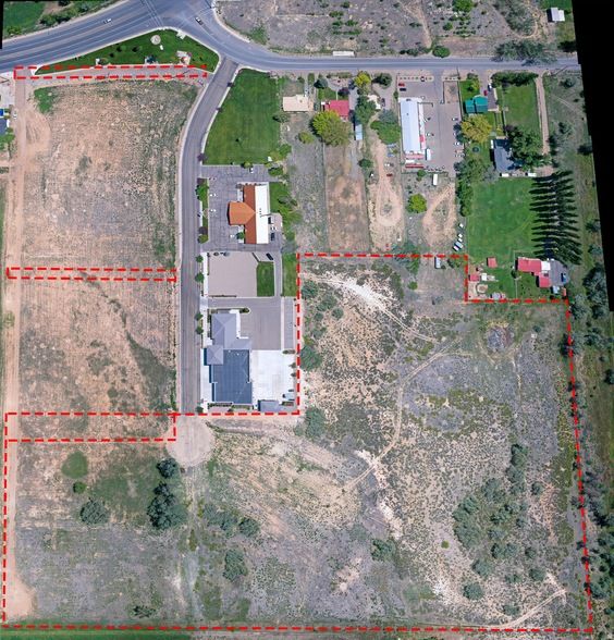 Land Listing Agent Photo