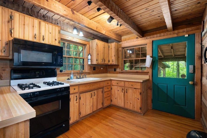 Land Listing Agent Photo