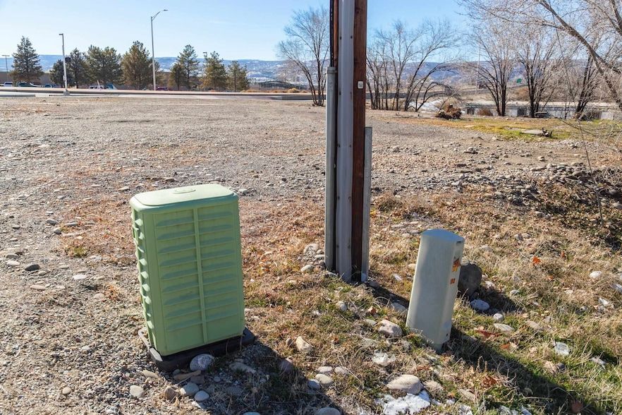 Land Listing Agent Photo