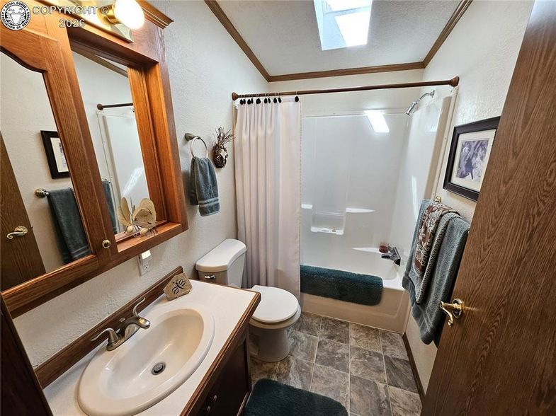 Land Listing Agent Photo
