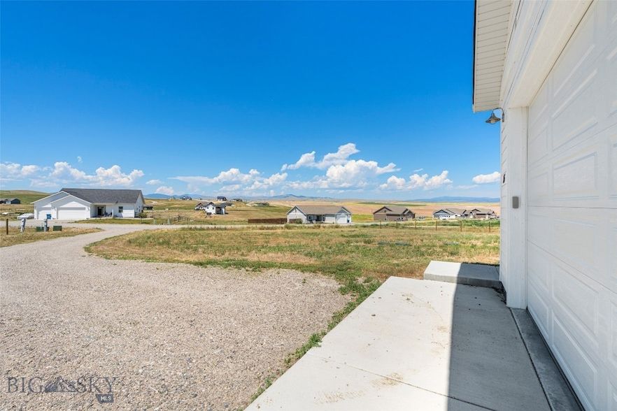 Land Listing Agent Photo