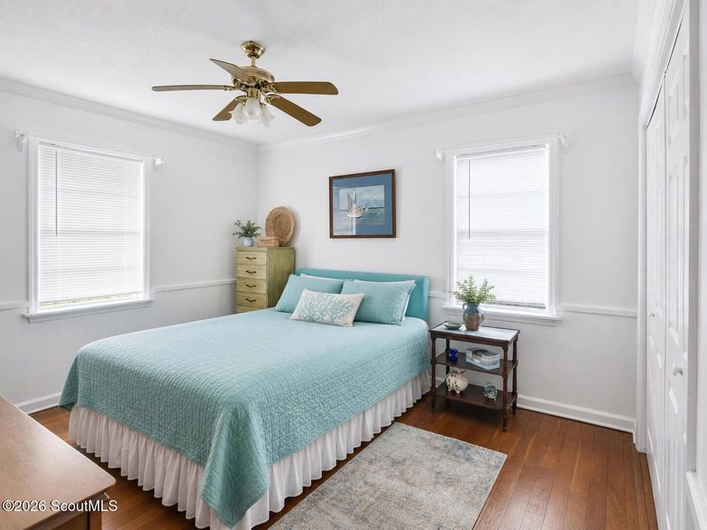 Land Listing Agent Photo