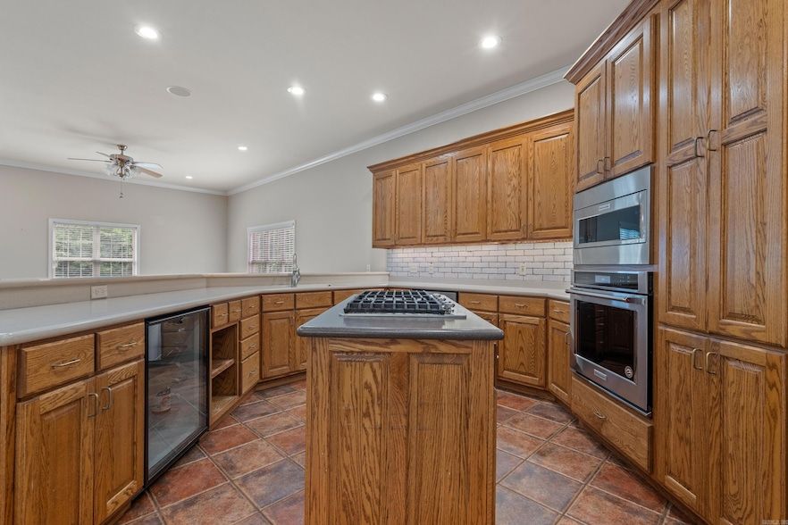 Land Listing Agent Photo