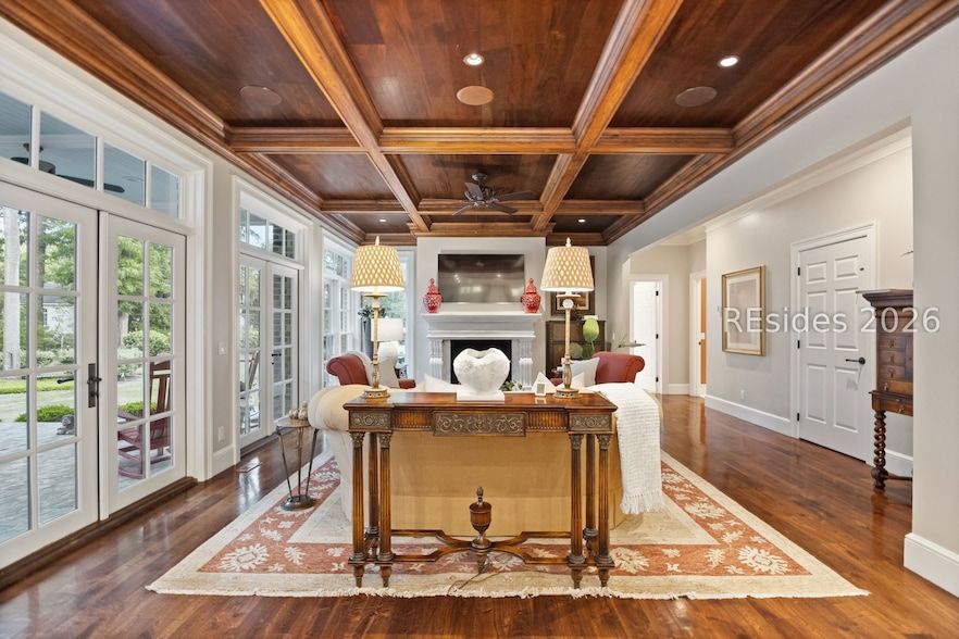 Land Listing Agent Photo
