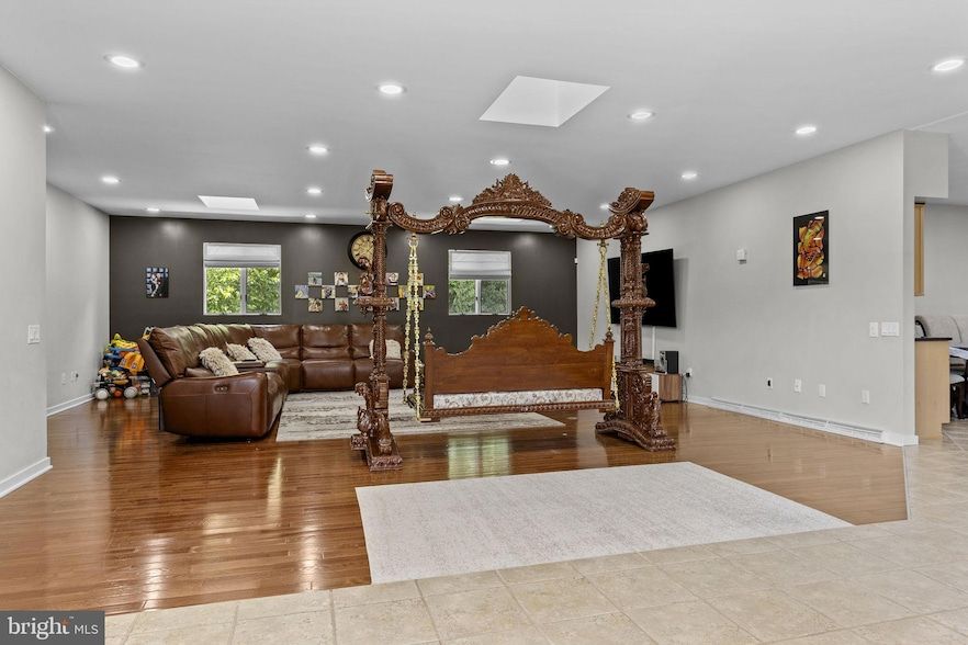 Land Listing Agent Photo
