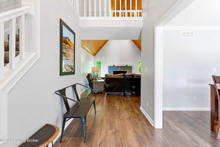 Land Listing Agent Photo