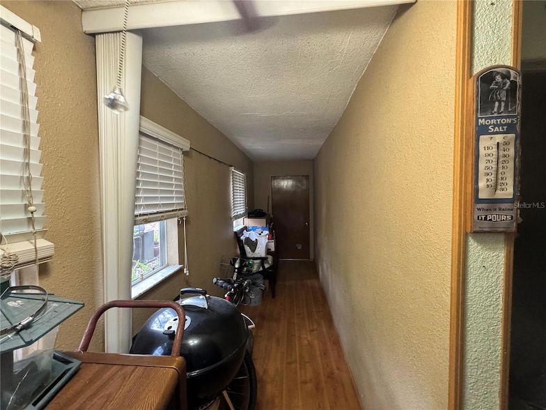Land Listing Agent Photo