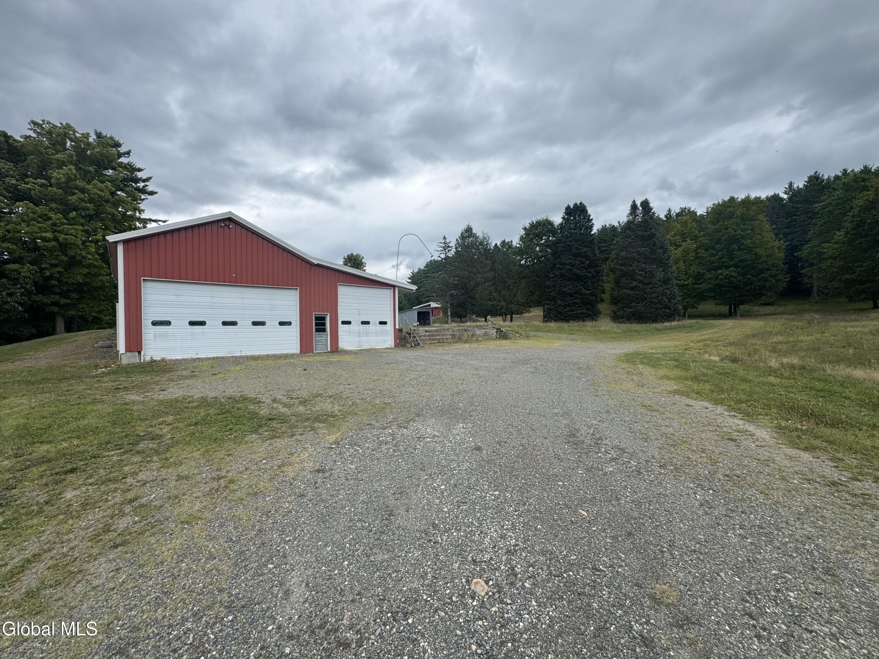 Land Listing Agent Photo
