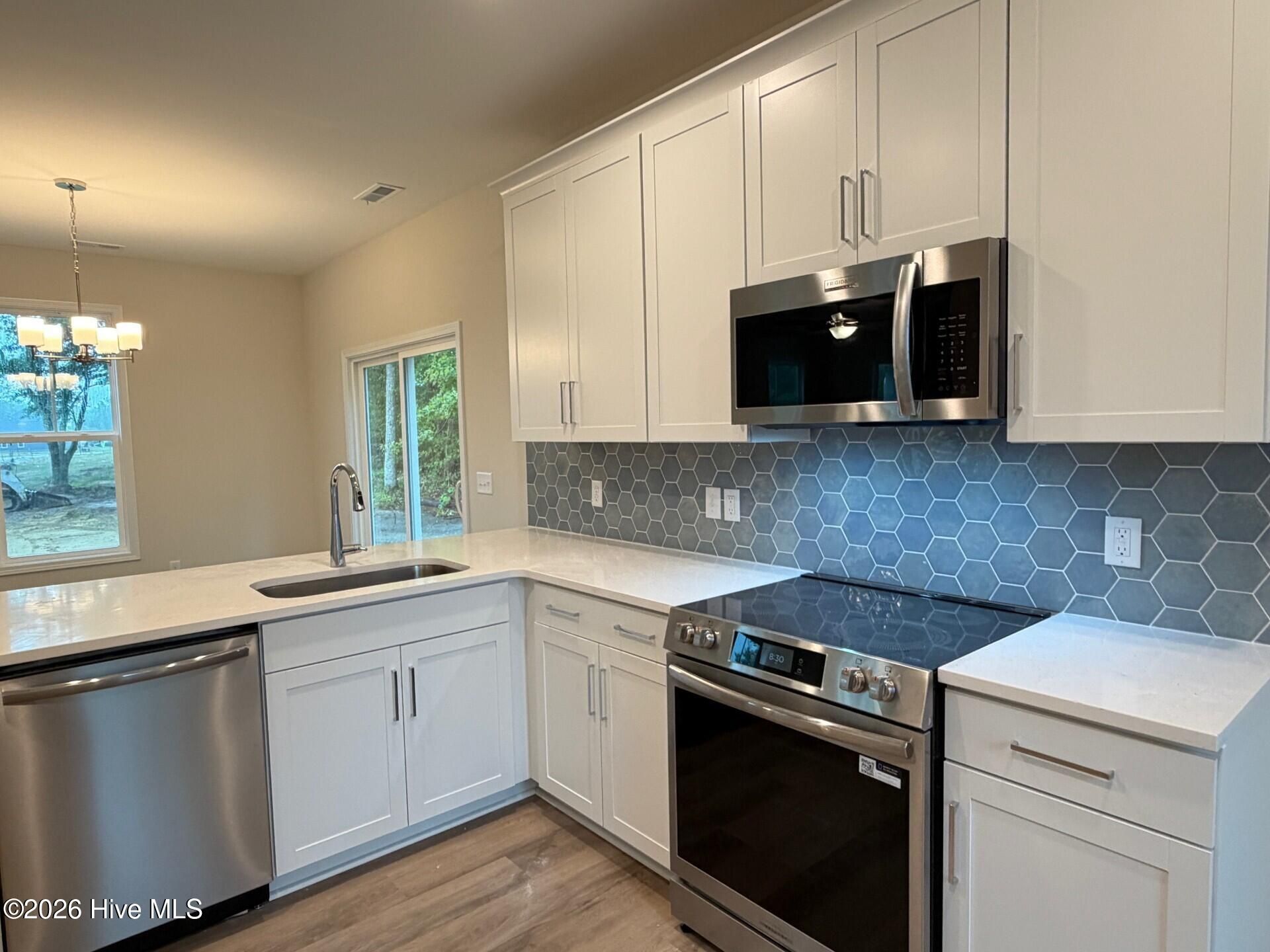 Land Listing Agent Photo