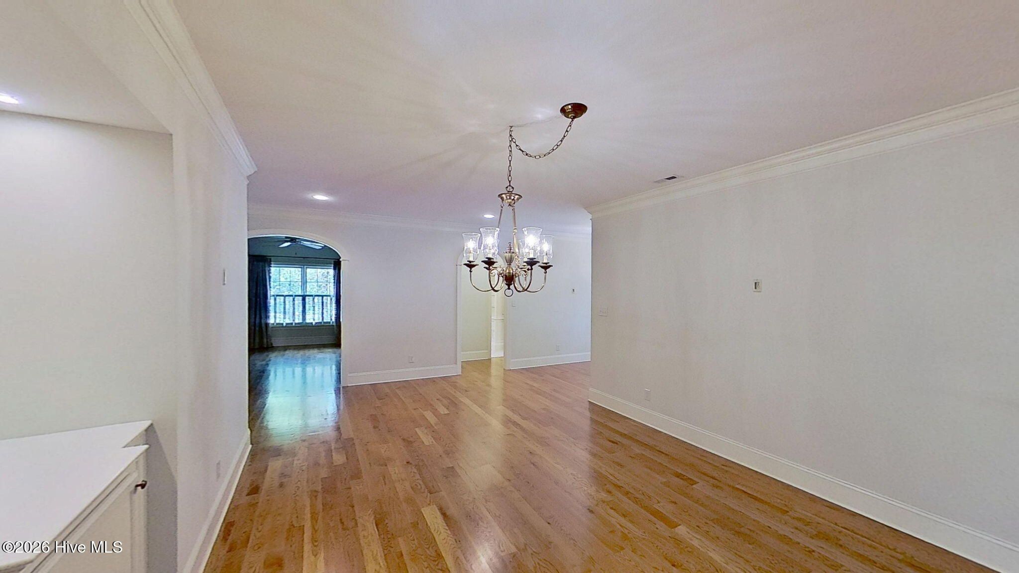 Land Listing Agent Photo