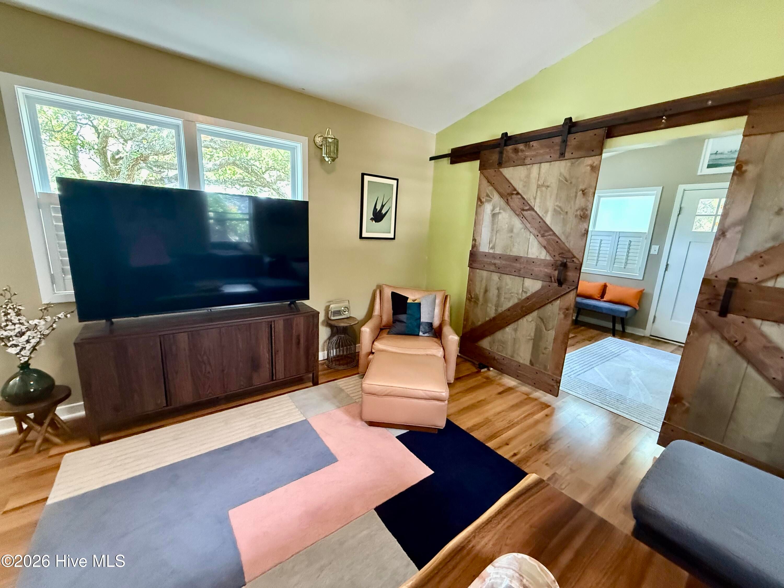 Land Listing Agent Photo