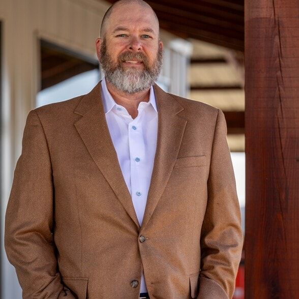 Land Listing Agent Photo
