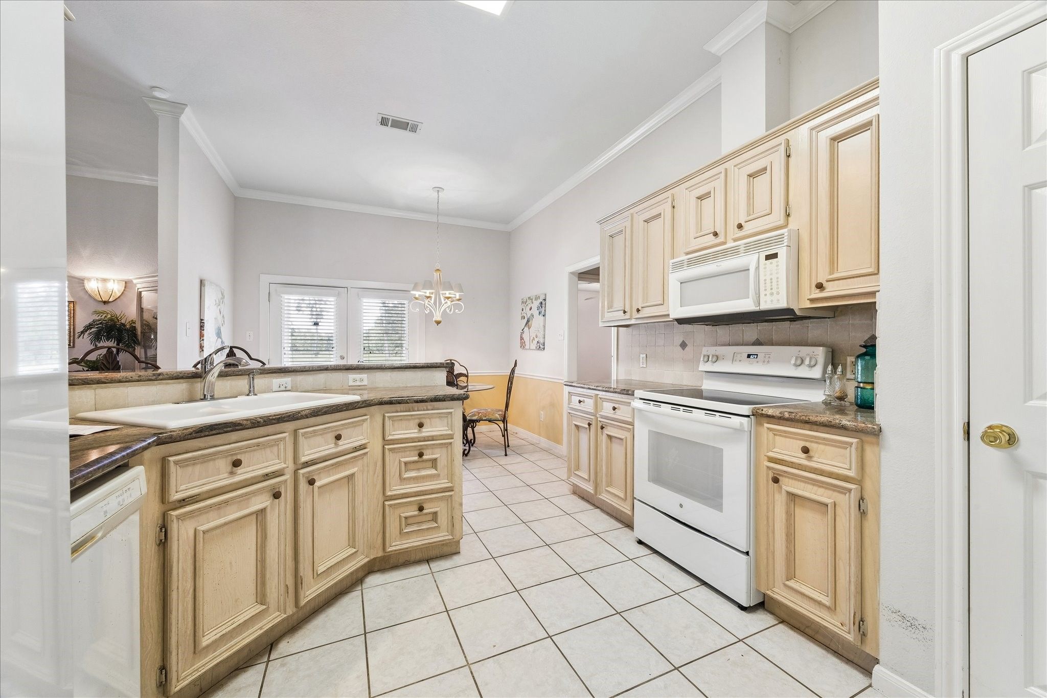 Land Listing Agent Photo
