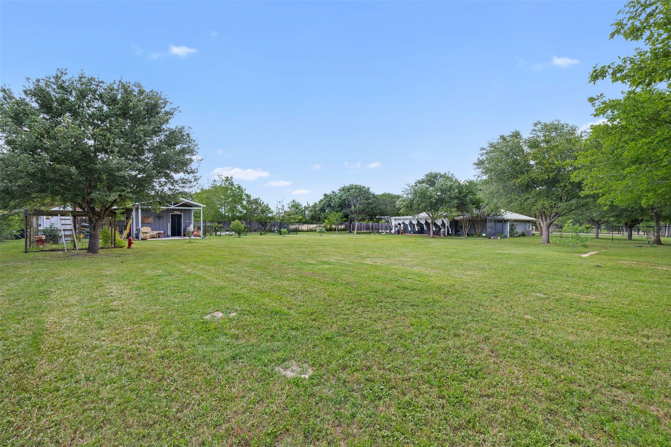 Land Listing Agent Photo