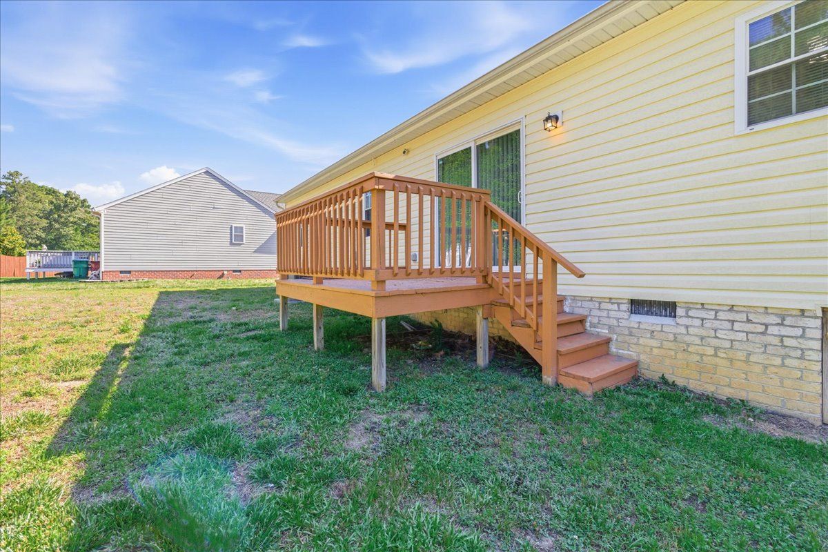 Land Listing Agent Photo