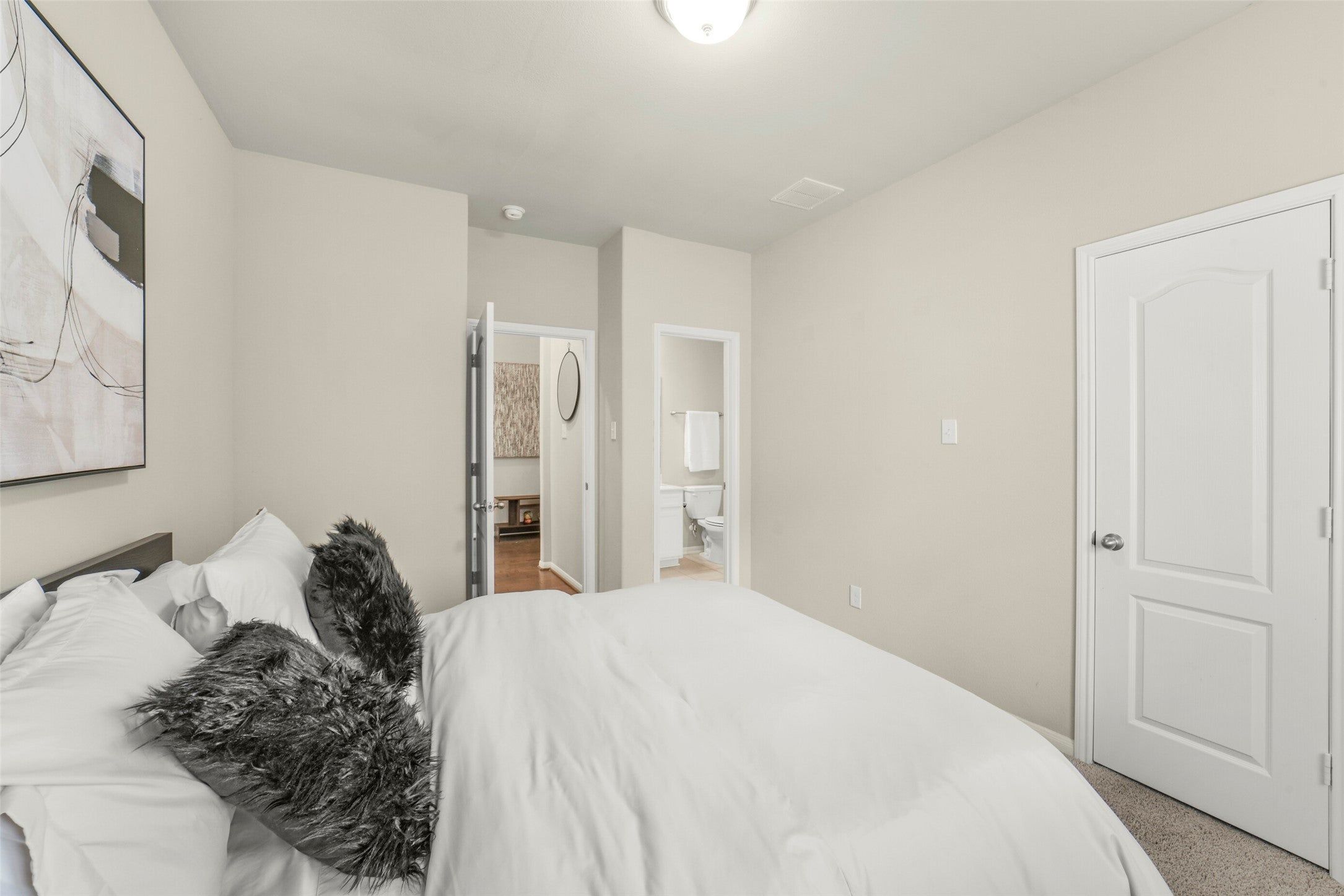 Land Listing Agent Photo