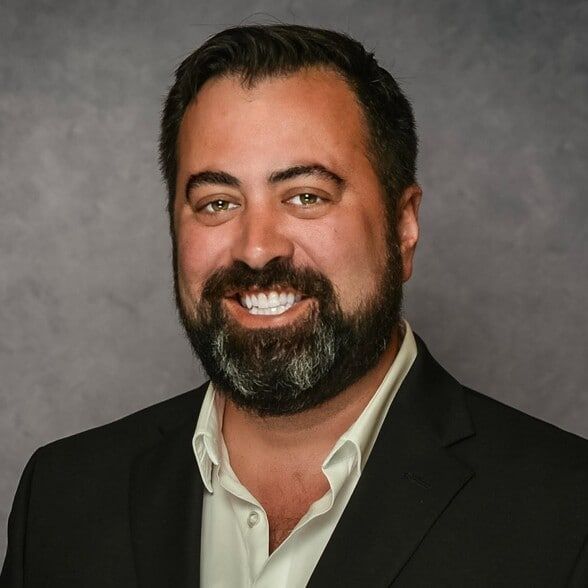 Land Listing Agent Photo