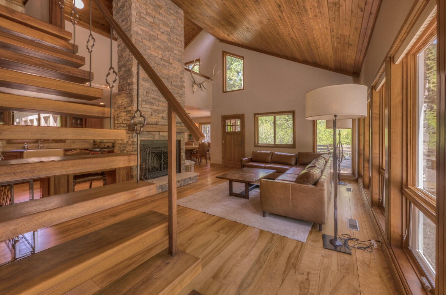 Land Listing Agent Photo