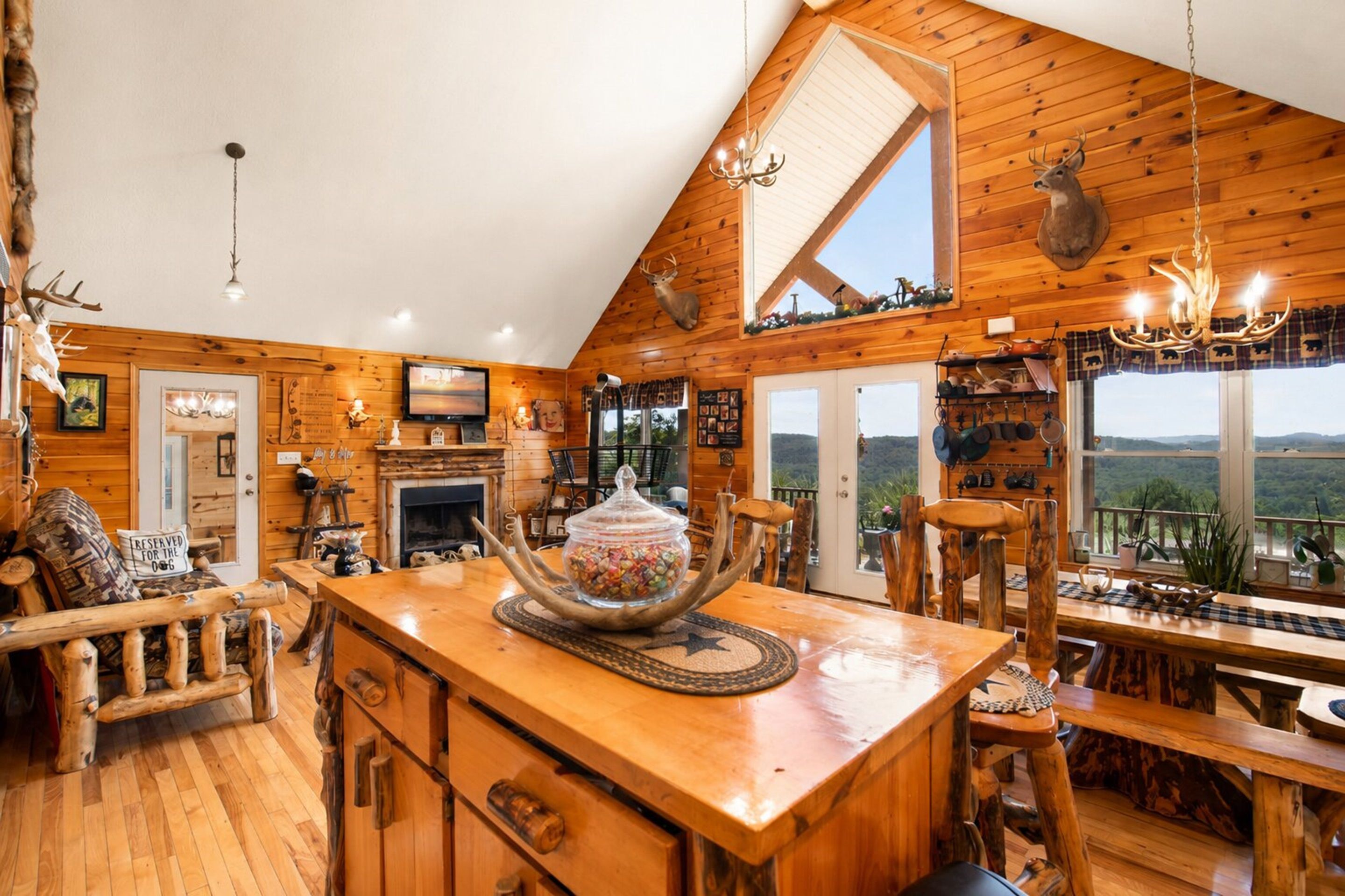Land Listing Agent Photo